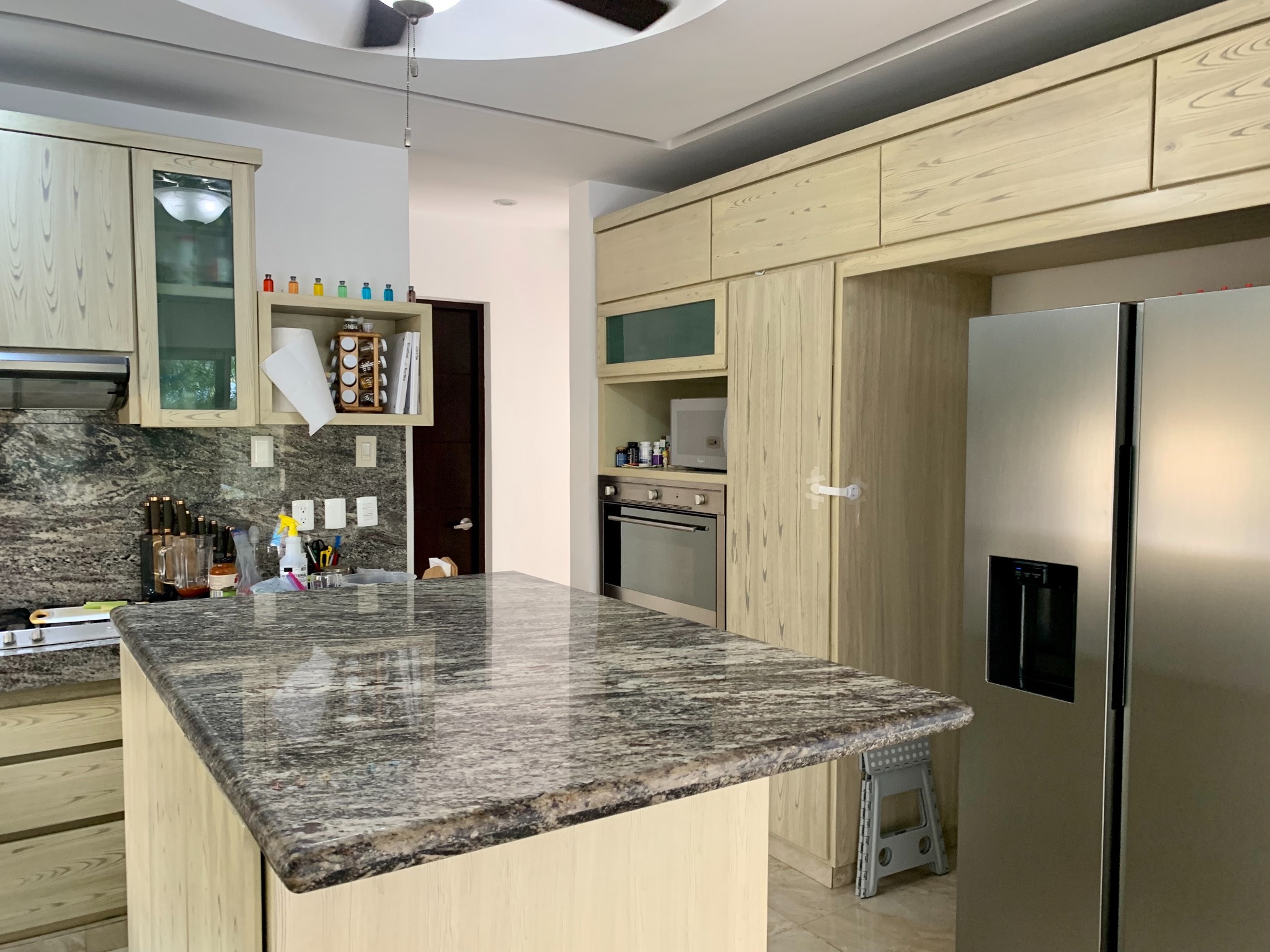 Cocina de casa en Residencial Cumbres